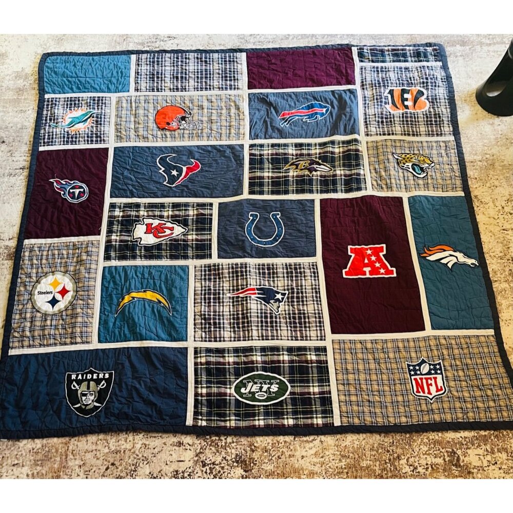 Pottery Barn PB Teen NFL Football Team Logos Quilt Blanket 80" x 82"
